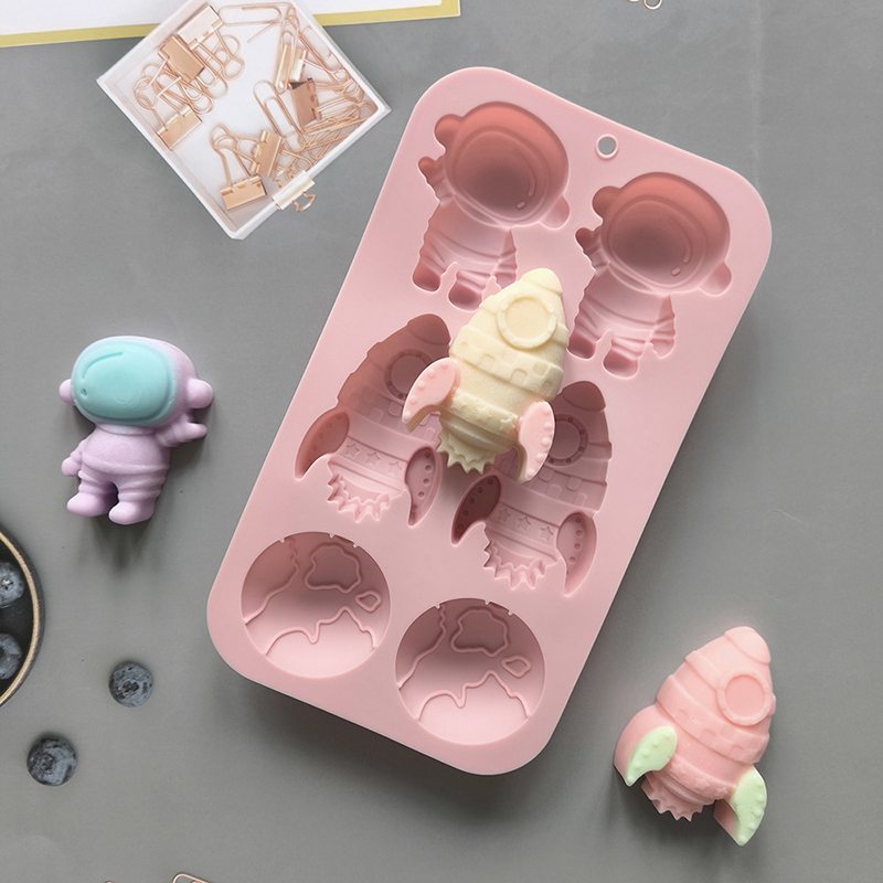 6-hole Cartoon Astronaut Rocke - Candle Making Supplies For Beginners บทวิจารณ์และราคา